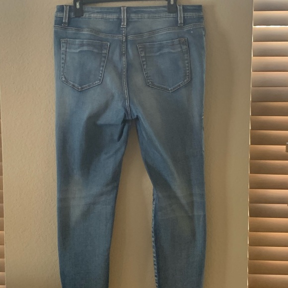Jeans - Picture 2 of 2